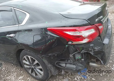 2017 Nissan Altima 2.5 Sl из США, поврежденный, VIN 1N4AL3AP1HC252882